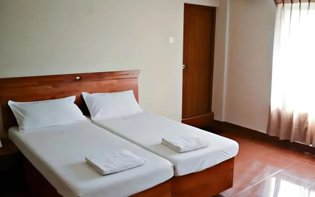 Hotel Shalimar Metro