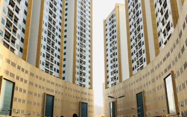 Lovely 2 bedroom with parking for rent in ajman