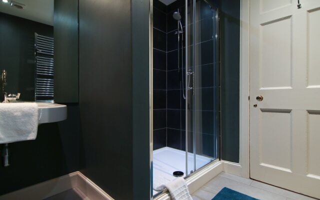Stylish & majestic 3-bed apartment in Stockbridge