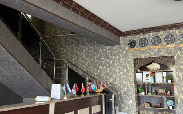 Parvina Hotel