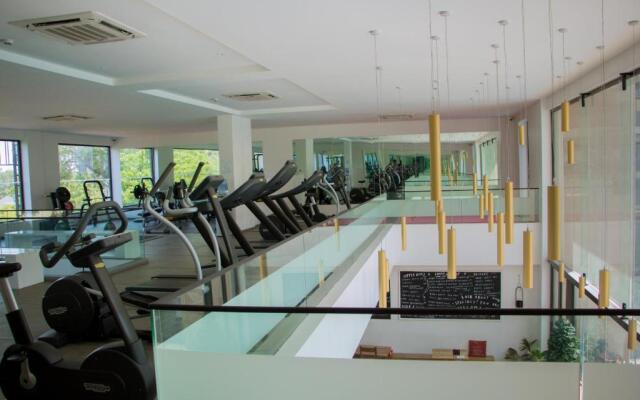 Nicely Furnished Studio with Pool view at Embassy Gardens
