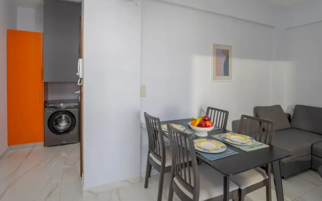 Heraklion 2Bd Oasis w Relaxing Patio