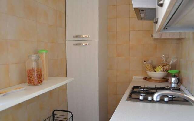 Apartment Near The Beach With Air Conditioning Pets Allowed