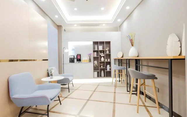 Home Inn Xinchang Jiangbin Middle Road