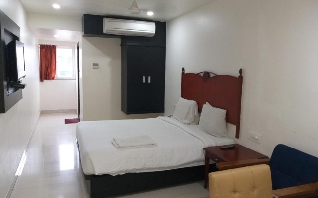 M Hotel Benz Circle