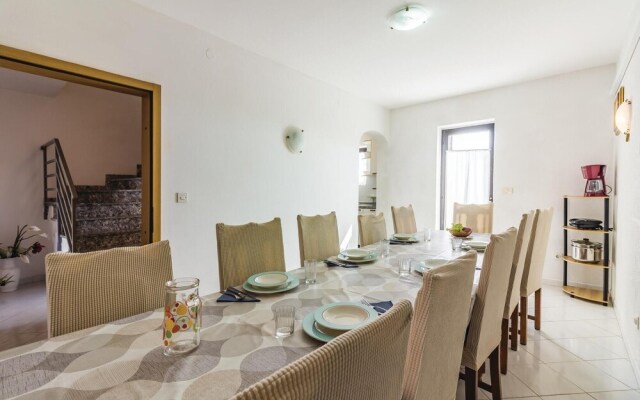 Beautiful Home in Banjole With Wifi and 3 Bedrooms