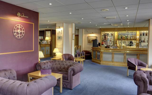 Passage House Hotel