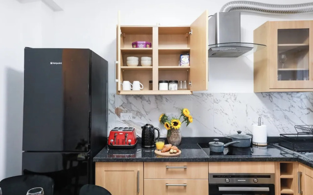 Victoria Road Apartment in Stoke