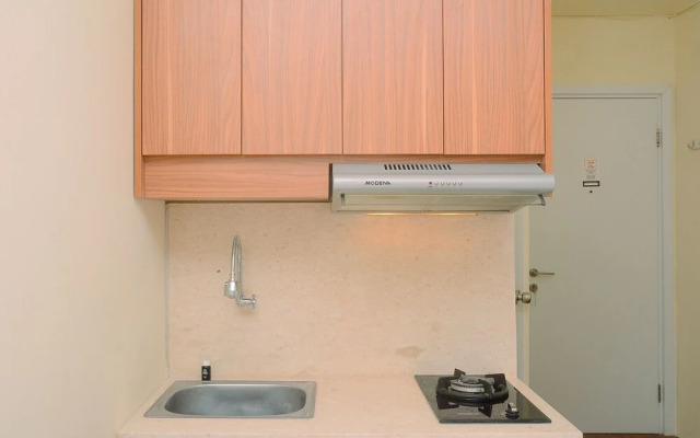 Cozy and Stylish Studio Green Pramuka Apartment near Mall