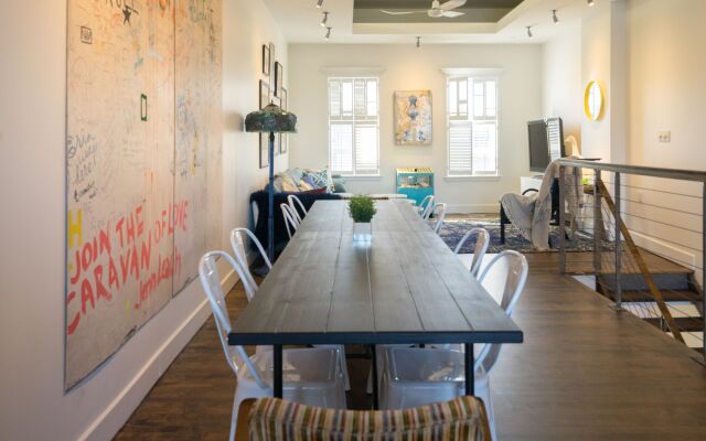 Applewood Suites - The Ossington Loft