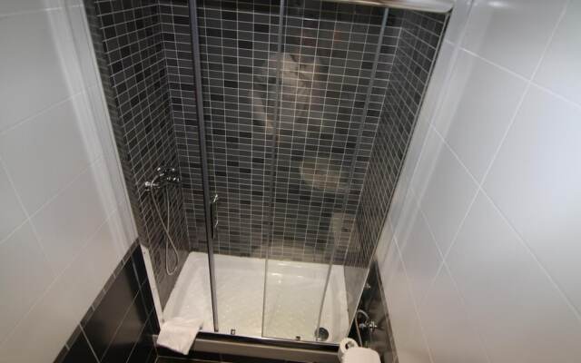 Hostal MH Fuencarral