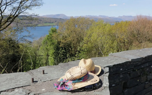 6 Calgarth View