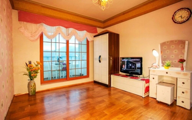 Geojedo White Pension
