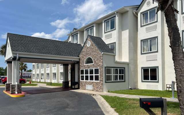 Quality Inn & Suites Myrtle Beach near Outlets