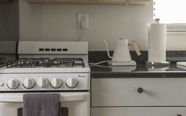 The Grandview Collection - Newark