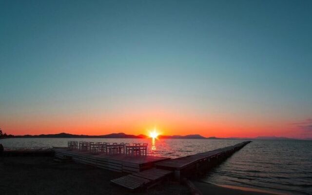 Petrakis Beach