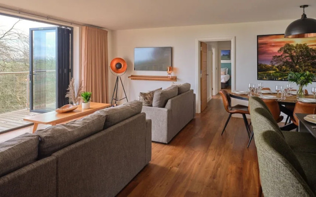 Valley View 4 Bedroom Lodge 1