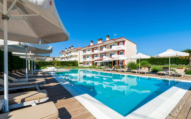 Lagaria Hotel & Apartments