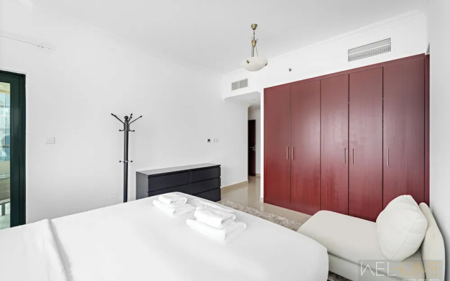 WelHome - Stunning High-Rise with Canal View Near MarinaMall