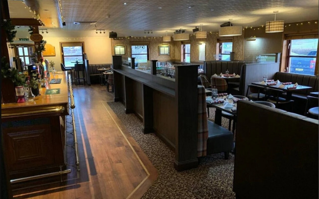 Standing Stones Hotel