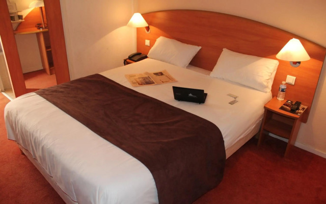 Central Hotel