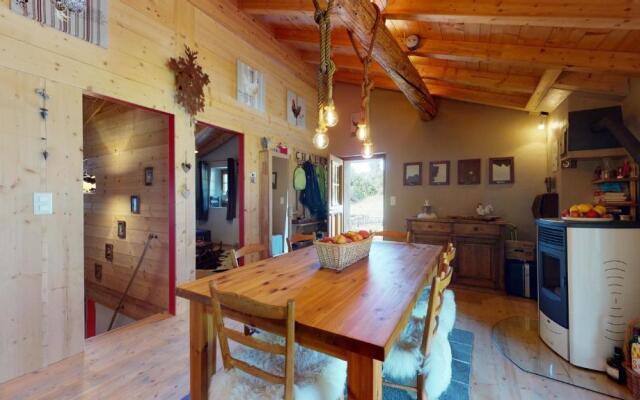 Authentic chalet full of charm, 5min. from Anzère