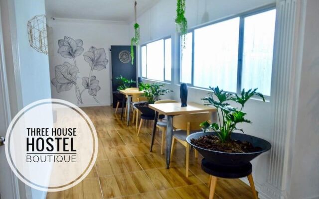Three House Hostel Boutique