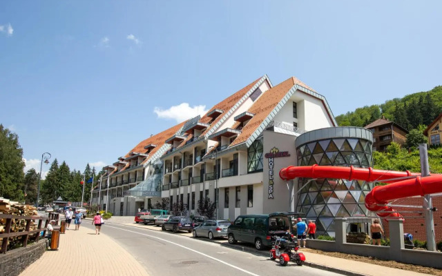 Hotel Crystal