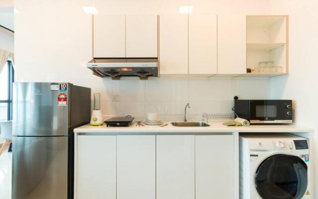 New! Contemporary 1BR Apartment near KLCC