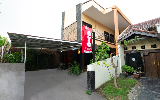 Super OYO 2285 Art Guest House Syariah