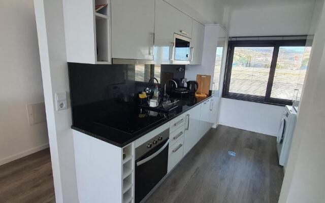 Apartamento T2-5m Aeroporto CR7