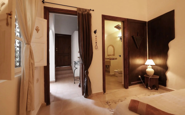 Riad Noor Charana