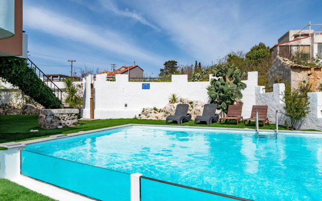 Τhree Storey Villa with Infinity Pool