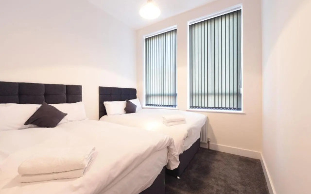 Stunning High Spec Sleep 14 (38 A3)