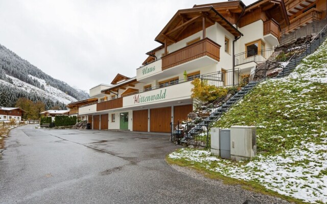 Chalet Apartment in Saalbach-hinterglemm