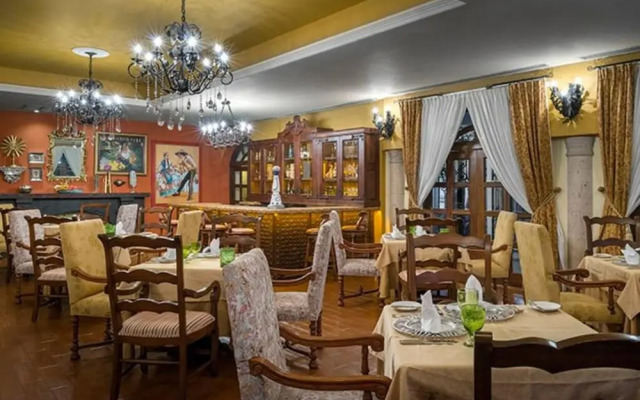 Spacious 4 BR Apt in Cabo
