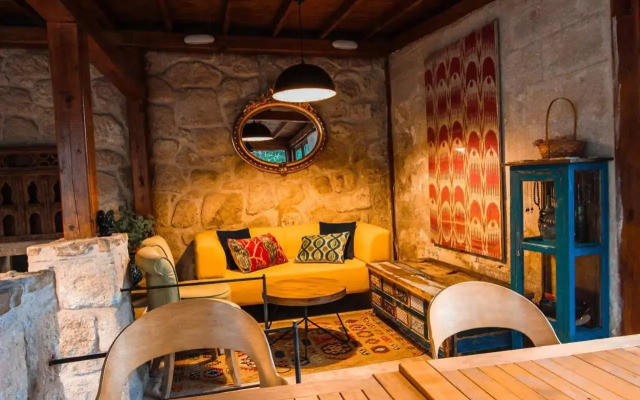 Elaa Cave Hotel