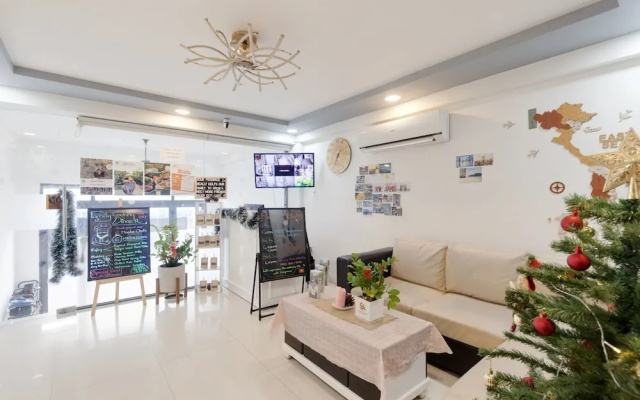 Saigon Authentic Hostel & Tours – Lobby – Ho Chi Minh City