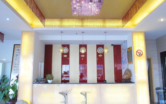 Hezhou E-age Hotel