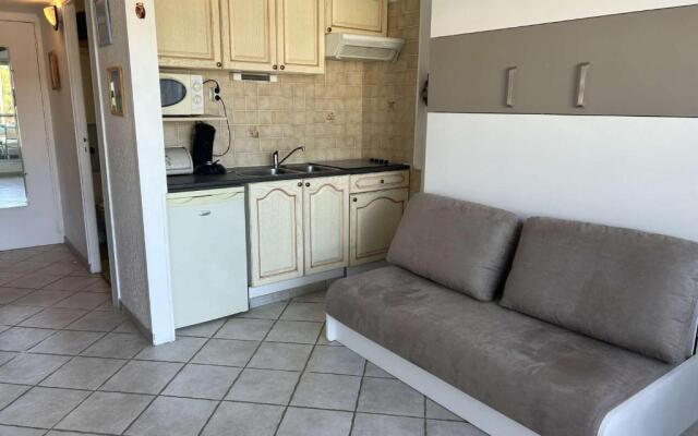 Appartement Port Camargue, 1 pièce, 4 personnes - FR-1-250-151