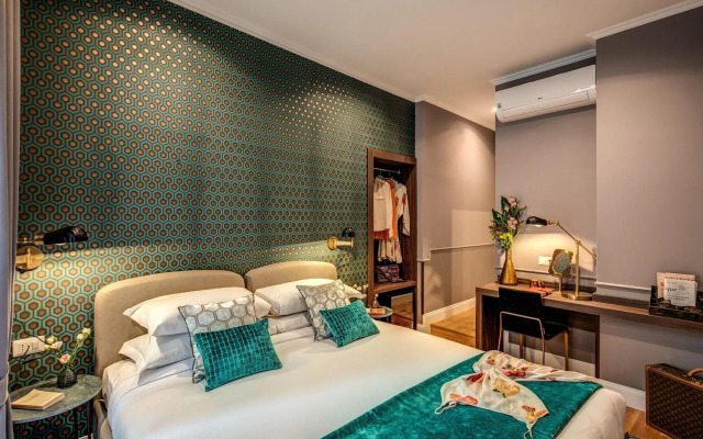 Tree Charme Parliament Boutique Hotel