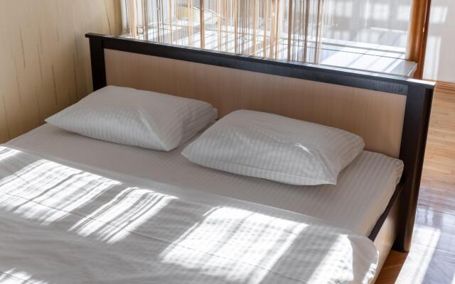 Aura на улице Армянская