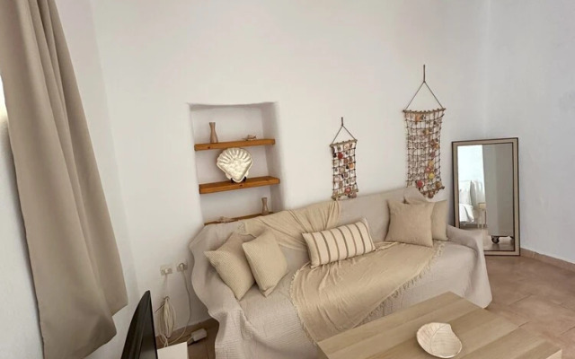 Nesa Paros