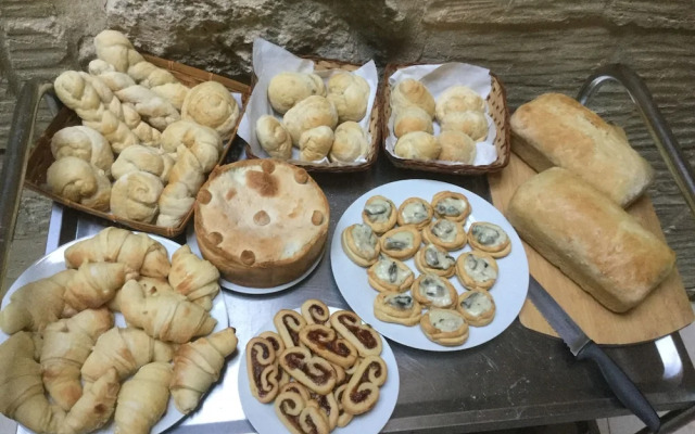 Ta' Pinu B&B