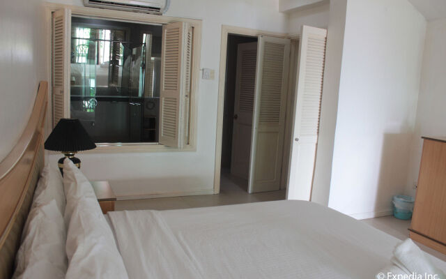 Wild Orchid Beach Resort