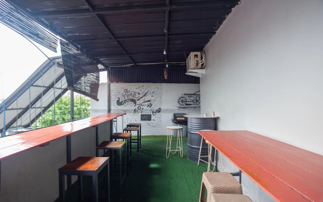 RedDoorz Plus @ Kemayoran