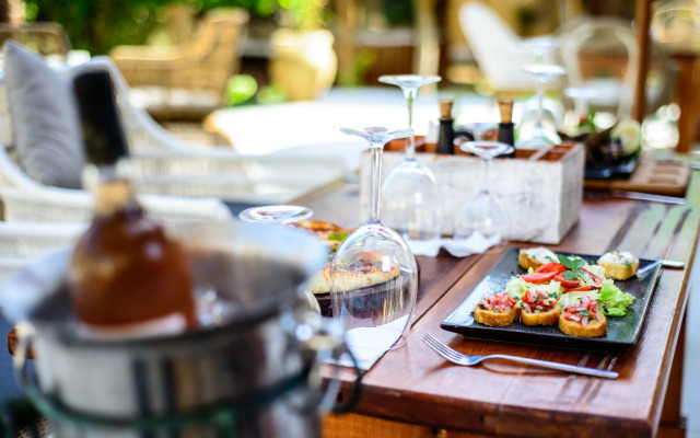 Suites hotel les charmilles & spa