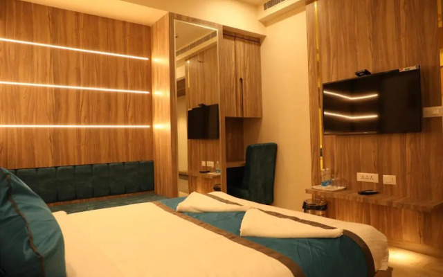 Hotel Sree Kubera Grand