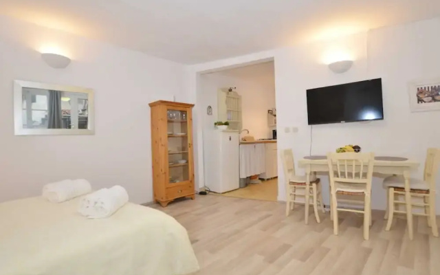 La Dolce Vita Studio