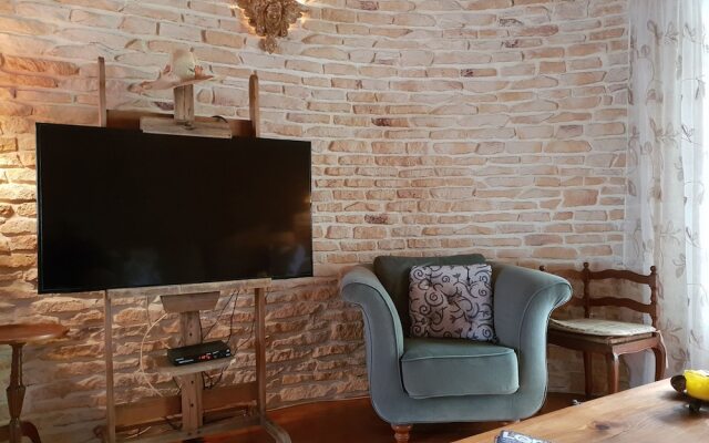 Quaint Holiday Home in Lorgues with Pool